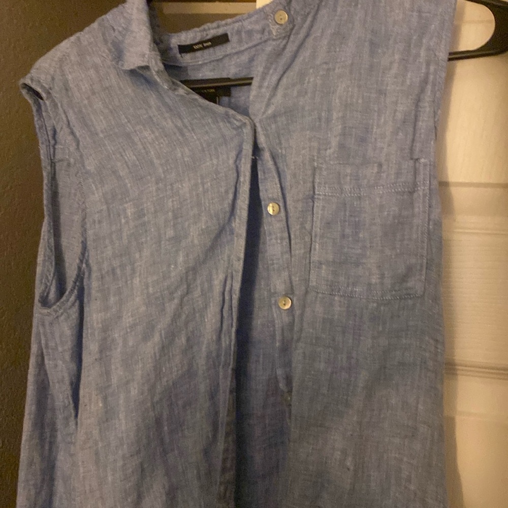 Short sleeve top size l